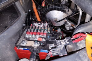 Ремонт электромобиля Tesla Model S