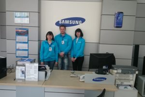 Сотрудники приемки СЦ