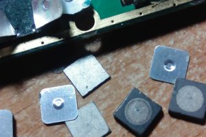 Частая причина, нет приёма в портативных станциях. Фильтр ПЧ.