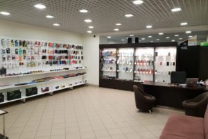 Зона ожидания и торговый зал