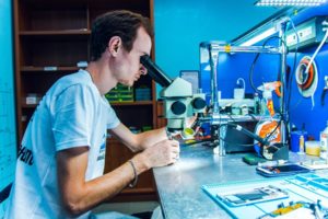 Выполняем ремонт любой сложности! в кротчайшие сроки.