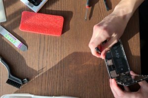 Замена дисплея на iPhone Замена дисплея на iPhone