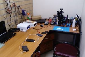 Группа инженеров с большим опытом. Восстанавливаем любые IPhone: