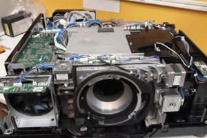 ремонт проекторов