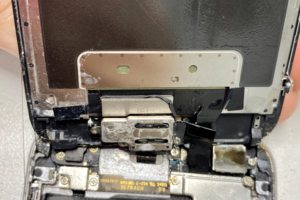 Ремонт iPhone 6S после попадания жидкости