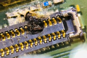 Восстановление смартфона Huawei Honor 10 Lite после влаги