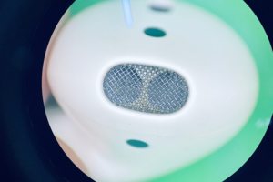 Восстановление звука и чистка наушников AirPods