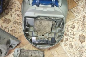 Замена двигателя в пылесосе и чистка