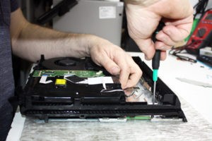 Ремонт игровых приставок PS4, PS5