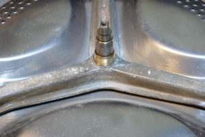 Нанесение накатки на вал крестовины