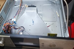 Замена датчика температуры и компонентов на плате управления.