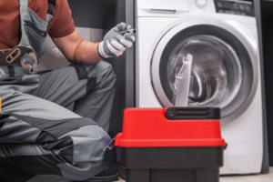 У нас собственный склад запчастей, благодаря чему мастера имеют