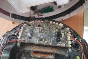 Ремонт платы управления робота-пылесоса