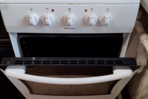 Ремонтируем электроплиты и варочные панели.